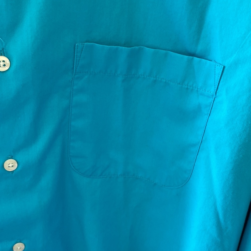 Set of 3 Men’s long sleeve dress shirts- Sz Lg 16-16 1/2 / 32/33 sleeve - Picture 11 of 12